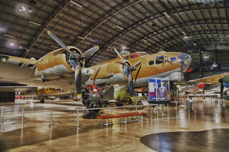Boeing B-17 Flying Fortress #96 (HDR)