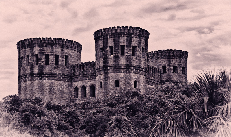 Castle Otttis - spllit toned