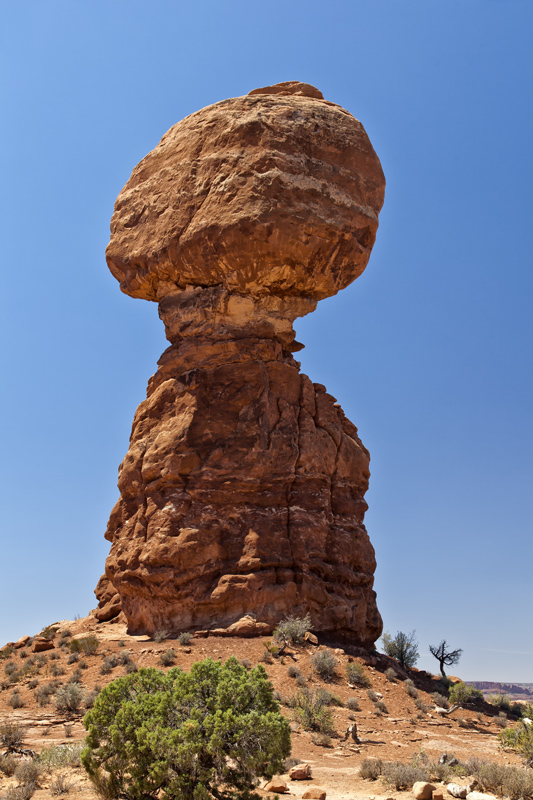 Balanced Rock-Arches NP